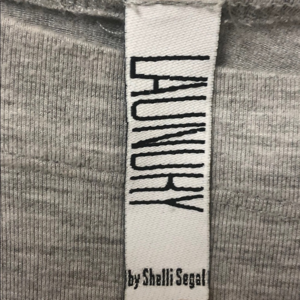 Super soft petite gray 3/4 top - Laundry - Picture 4 of 5